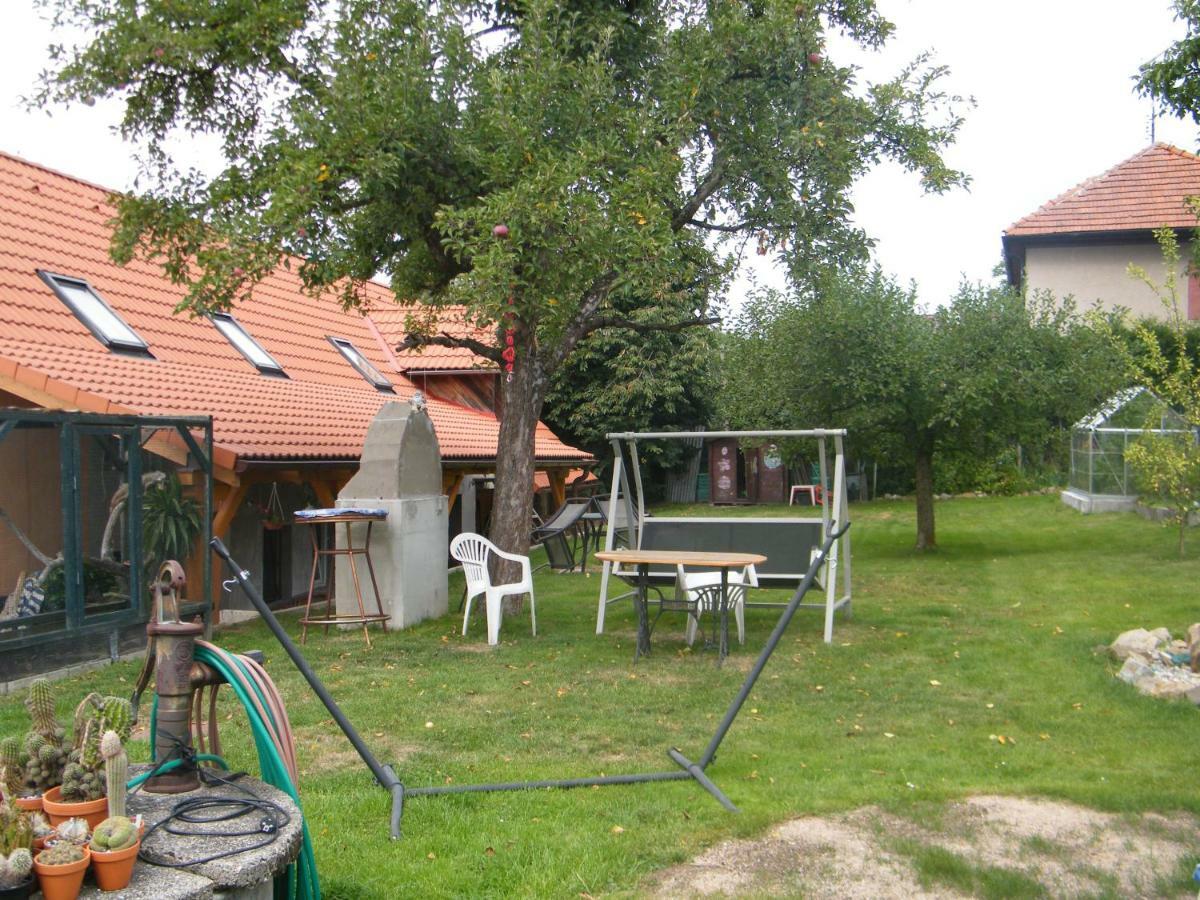 U Slunce Apartman Ostředek Kültér fotó